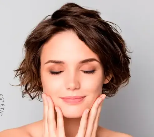 Carboxiterapia facial en Málaga: Rejuvenecimiento y bienestar personalizado